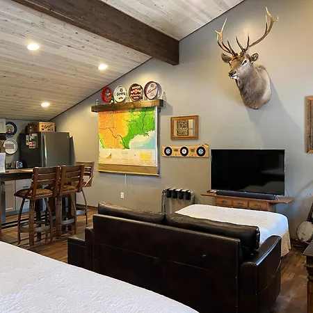 Fort Williamson Glacier Vacation Rentals Columbia Falls Exterior photo